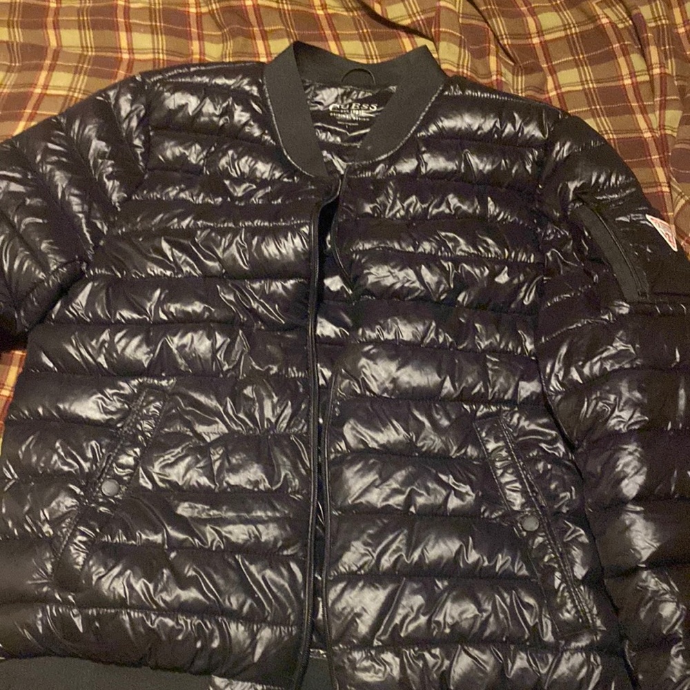 Guess Winter Puffer (Size Large)